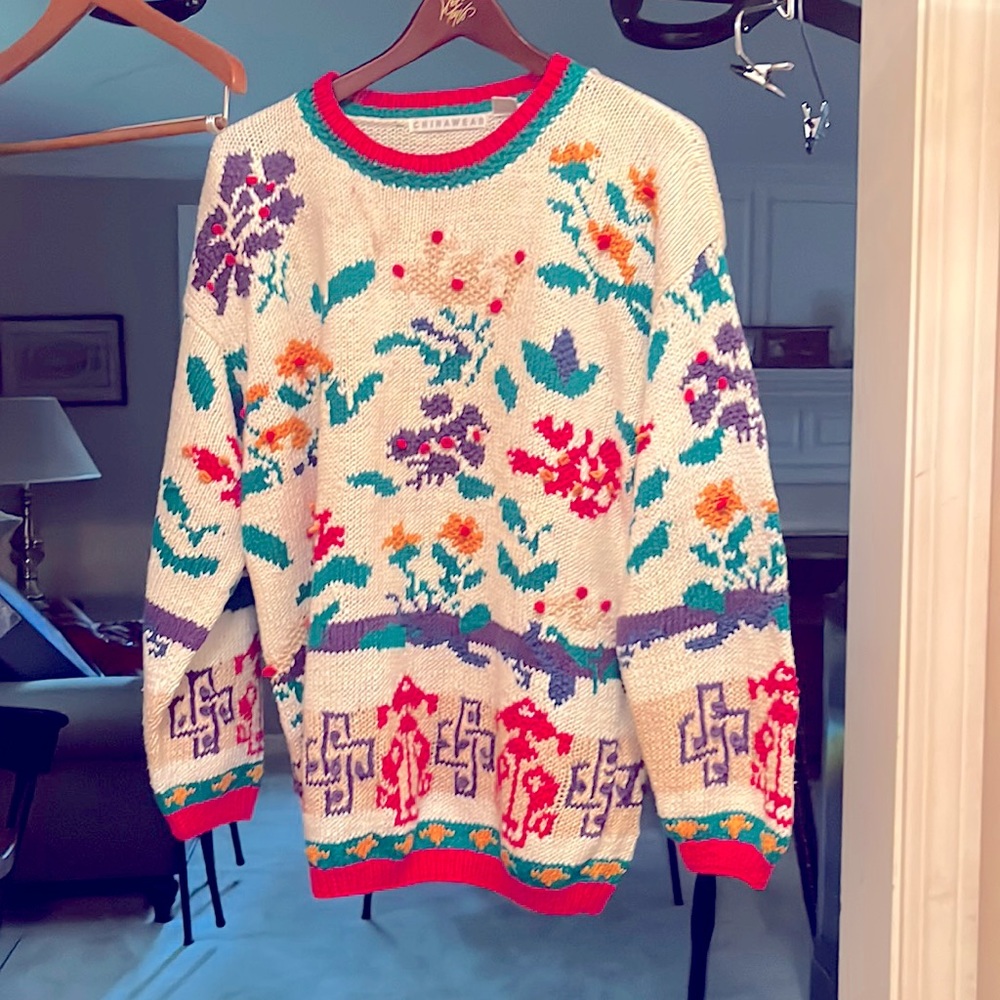 Chinawear multi color large sweater, white background